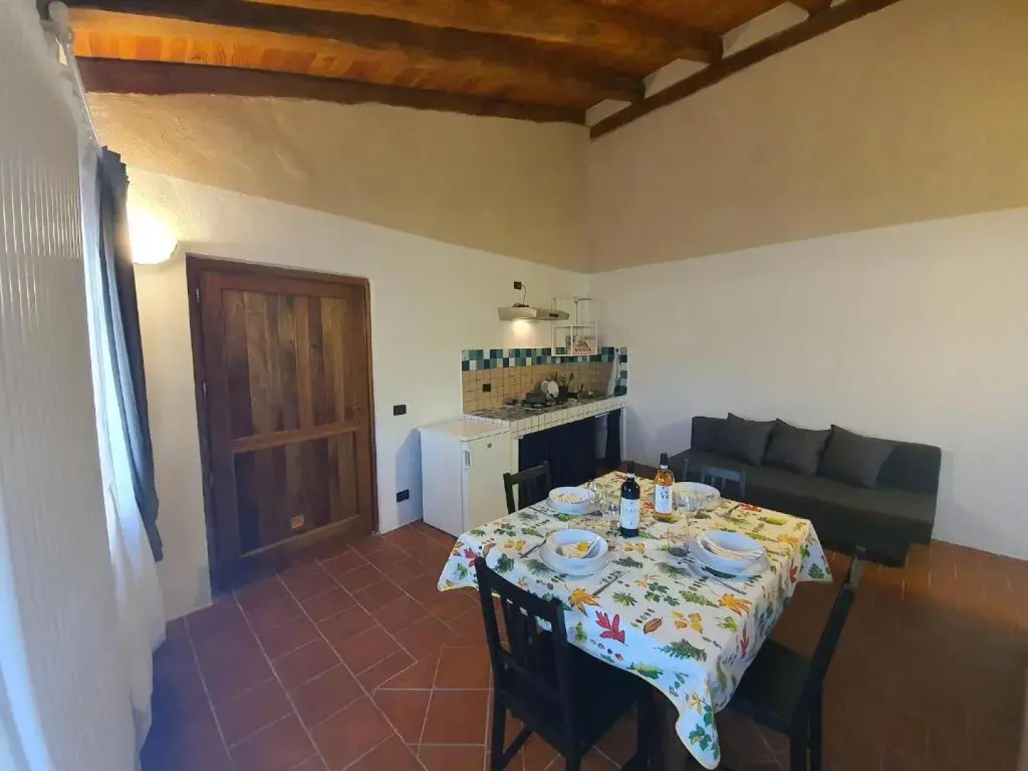 Agriturismo 6 appartamenti 25 posti letto