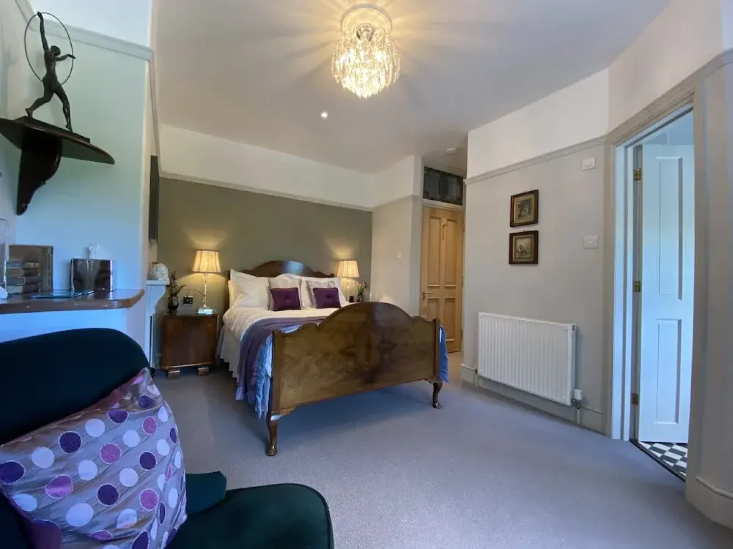 Downton Lodge Country B&B