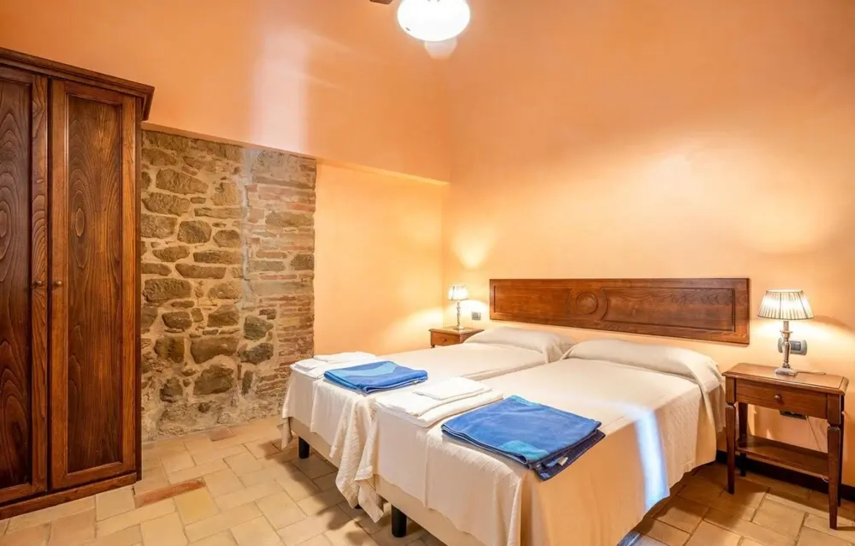 Amazing Home in Camerino With Outdoor Swimming Pool, Wifi and 2 Bedrooms