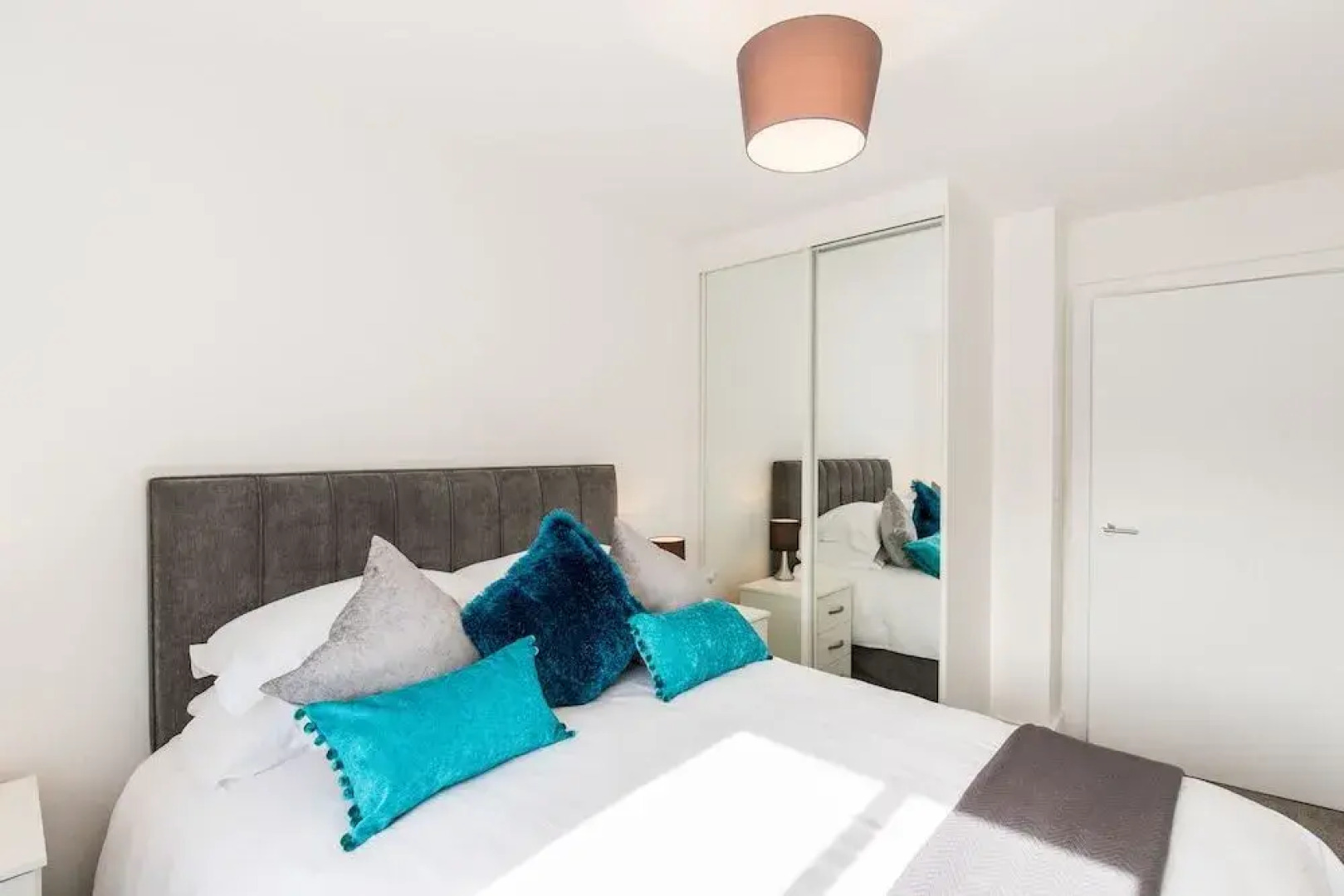 Abodebed - Oval View