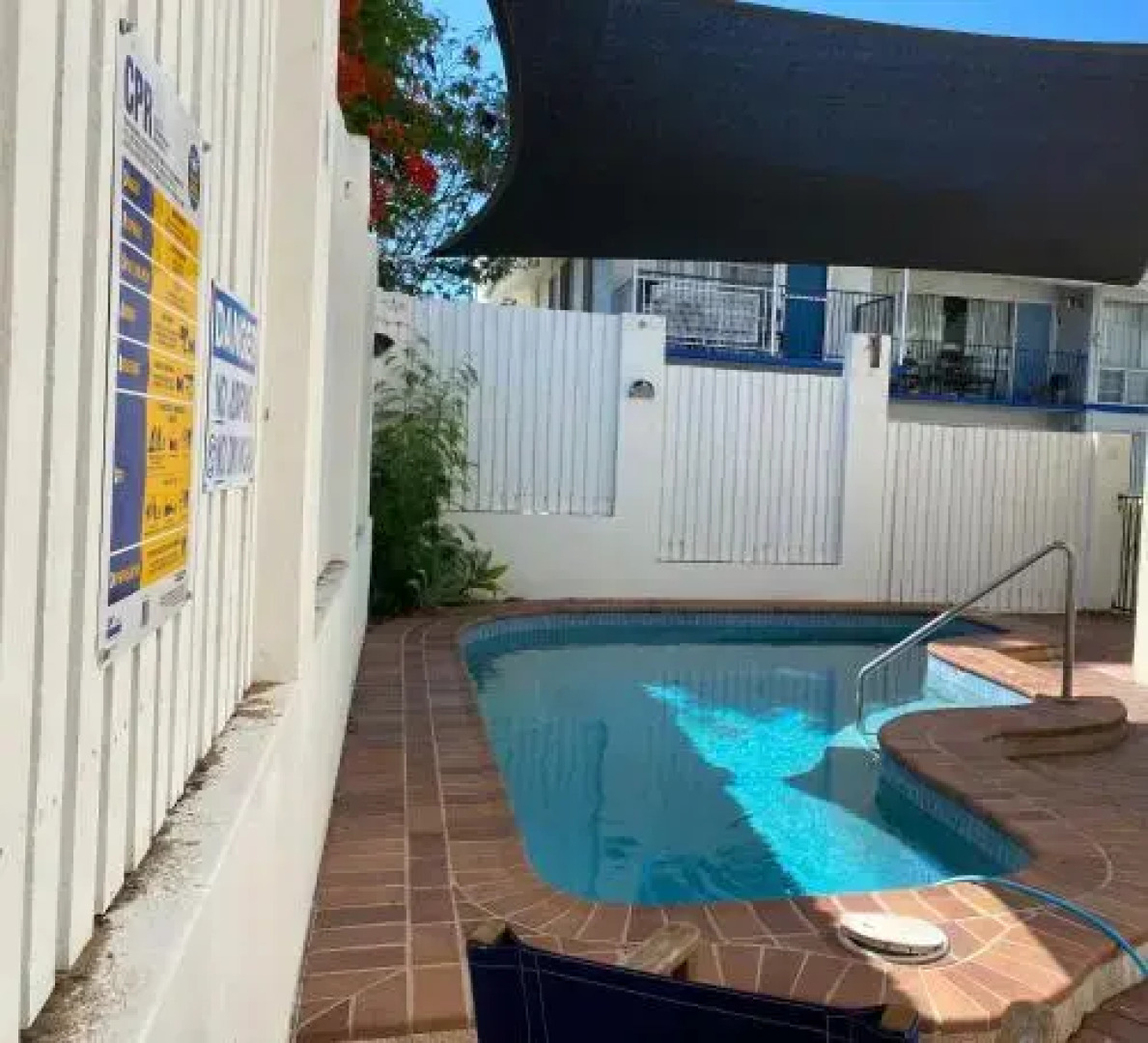 Lighthouse Apartments on The Strand