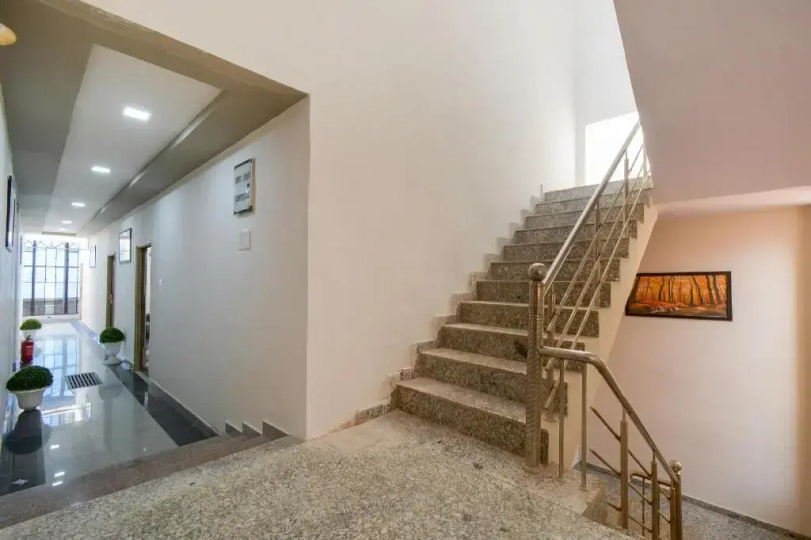 Hotel Royal by OYO Rooms