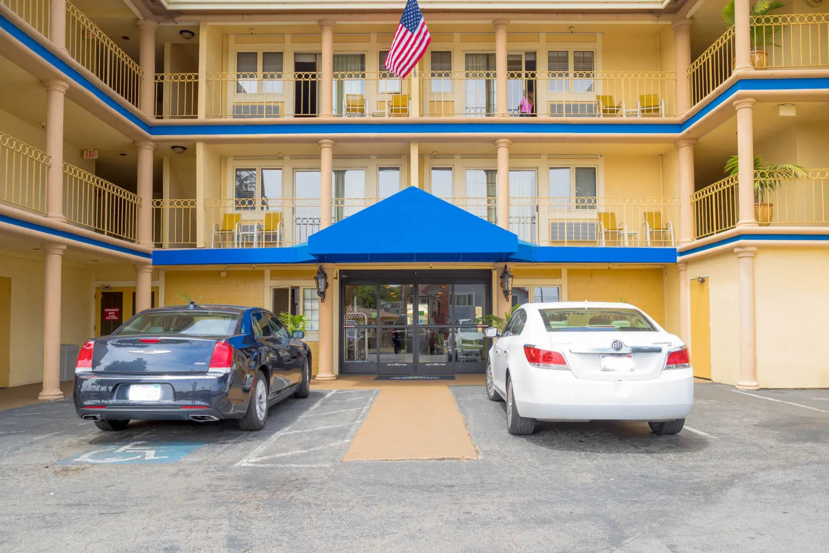 Hotel Solares