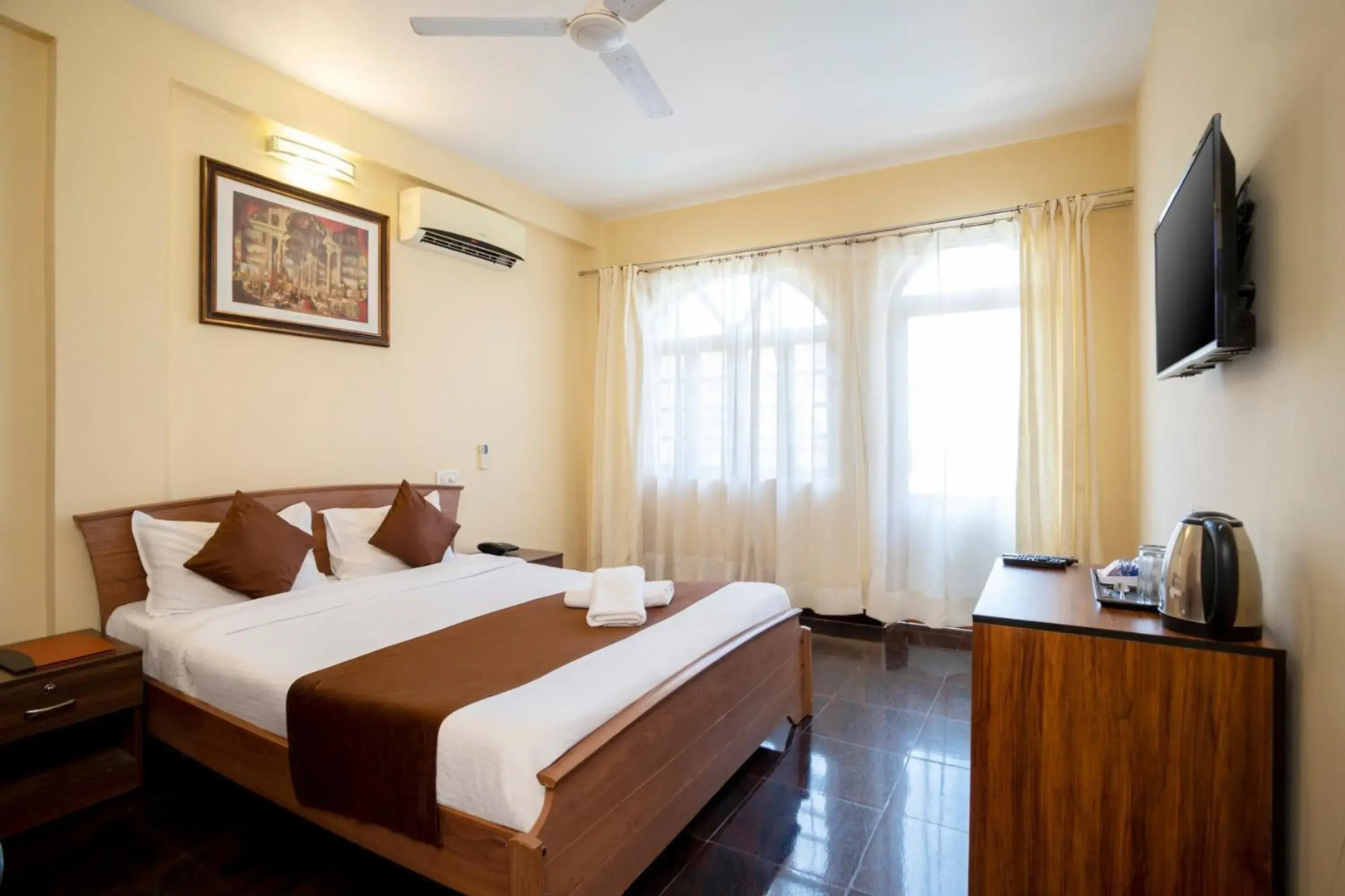 La Vaiencia Beach Resort