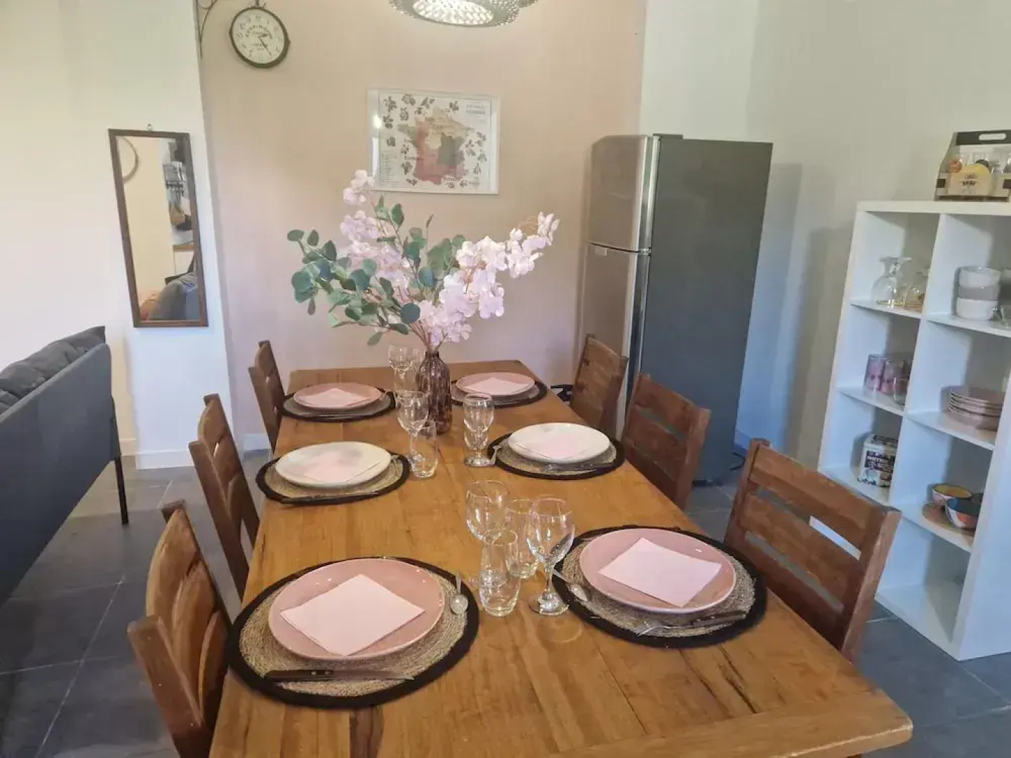 Apartment With Swimming Pool, Wifi