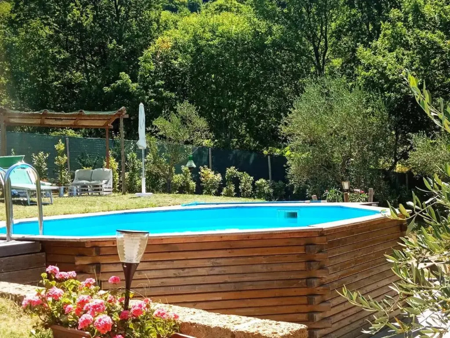 Villa con Piscina 10 Posti Letto, L'Oliveta Di Rivalto