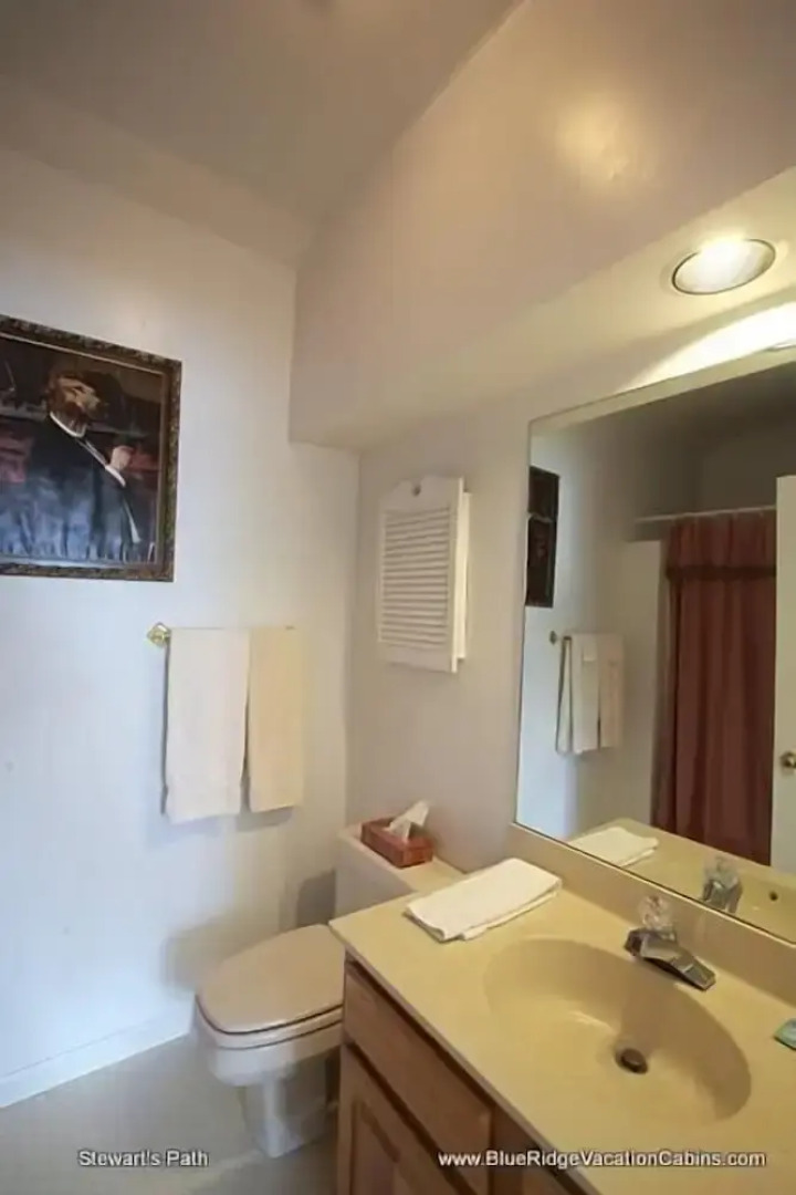 Stewart's Path Apartment