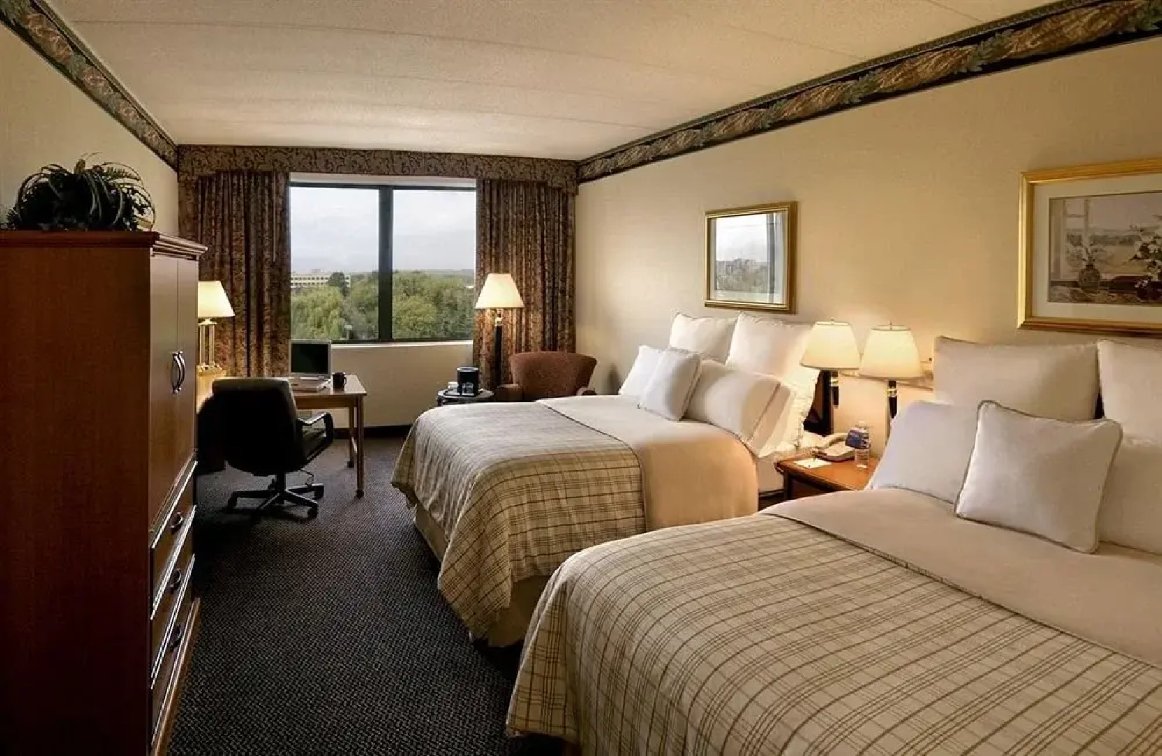 Hagerstown Hotel & Convention Center