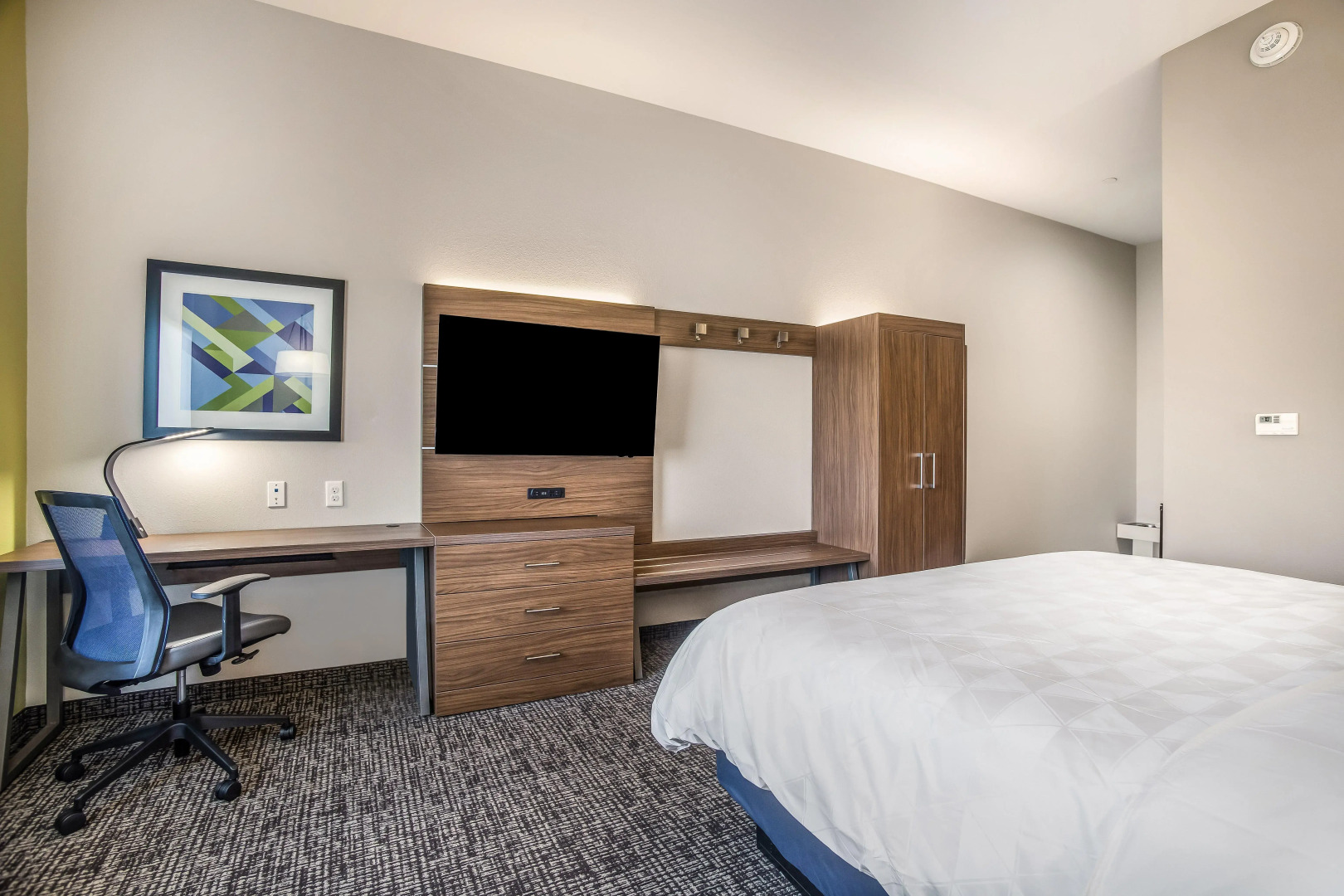 Holiday Inn Express & Suites Tulsa East - Catoosa by IHG
