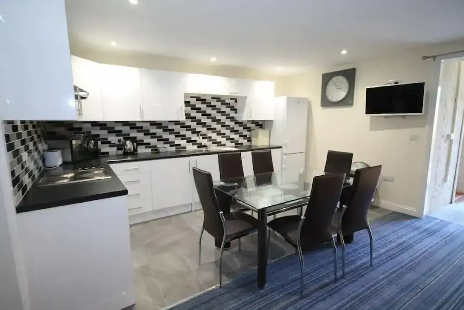 Marine Studio Apartment