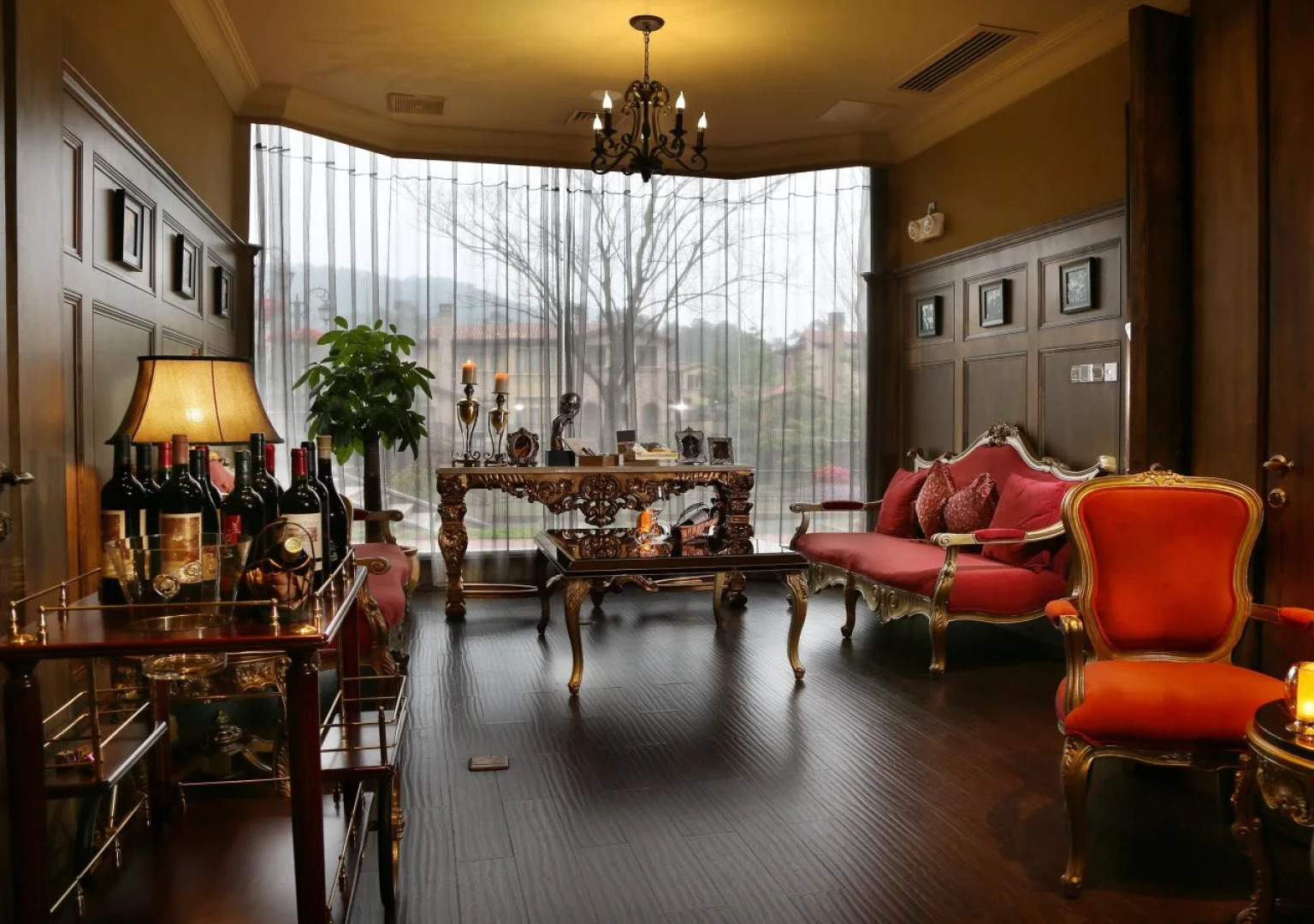 Dragon Lake Princess Hotel