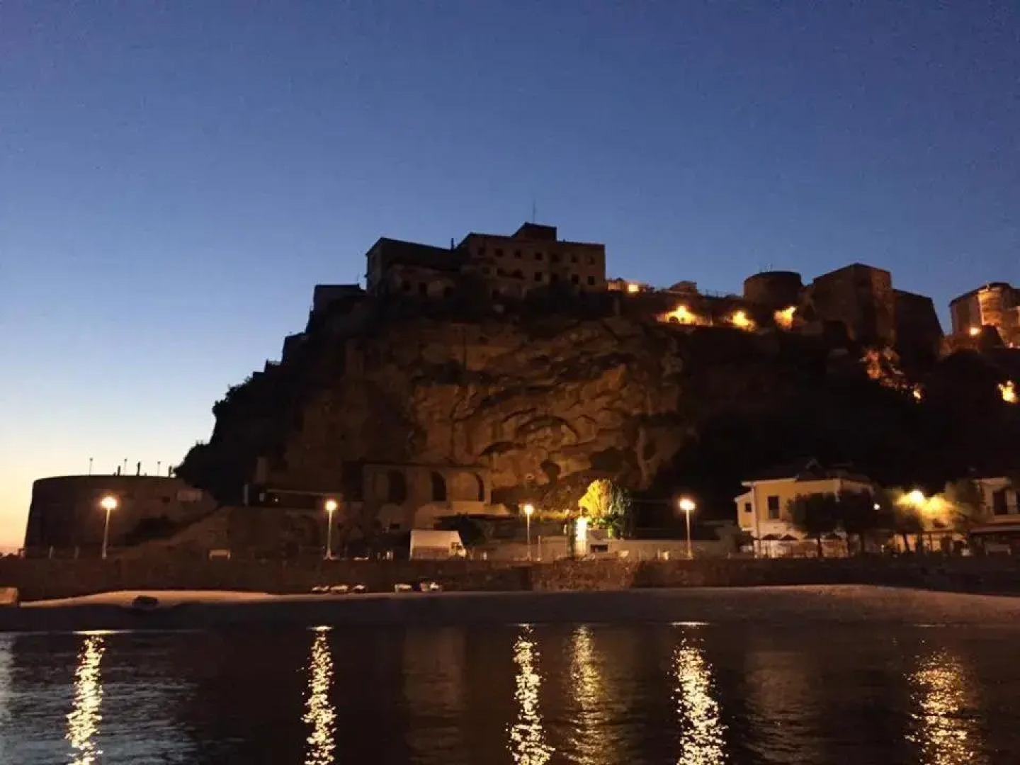 B&B Duomo Pizzo ApartHotel