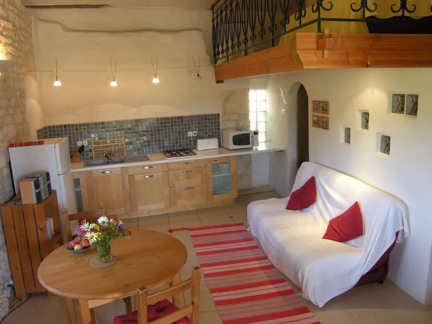 Superb Cottage with Swimming Pool in Fayssac France