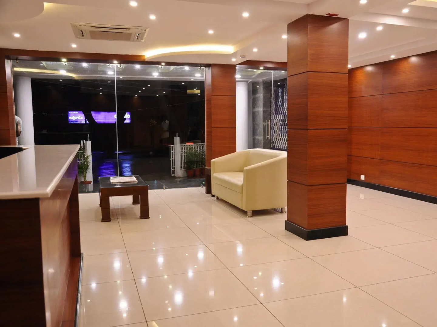 Hotel Golden Castle
