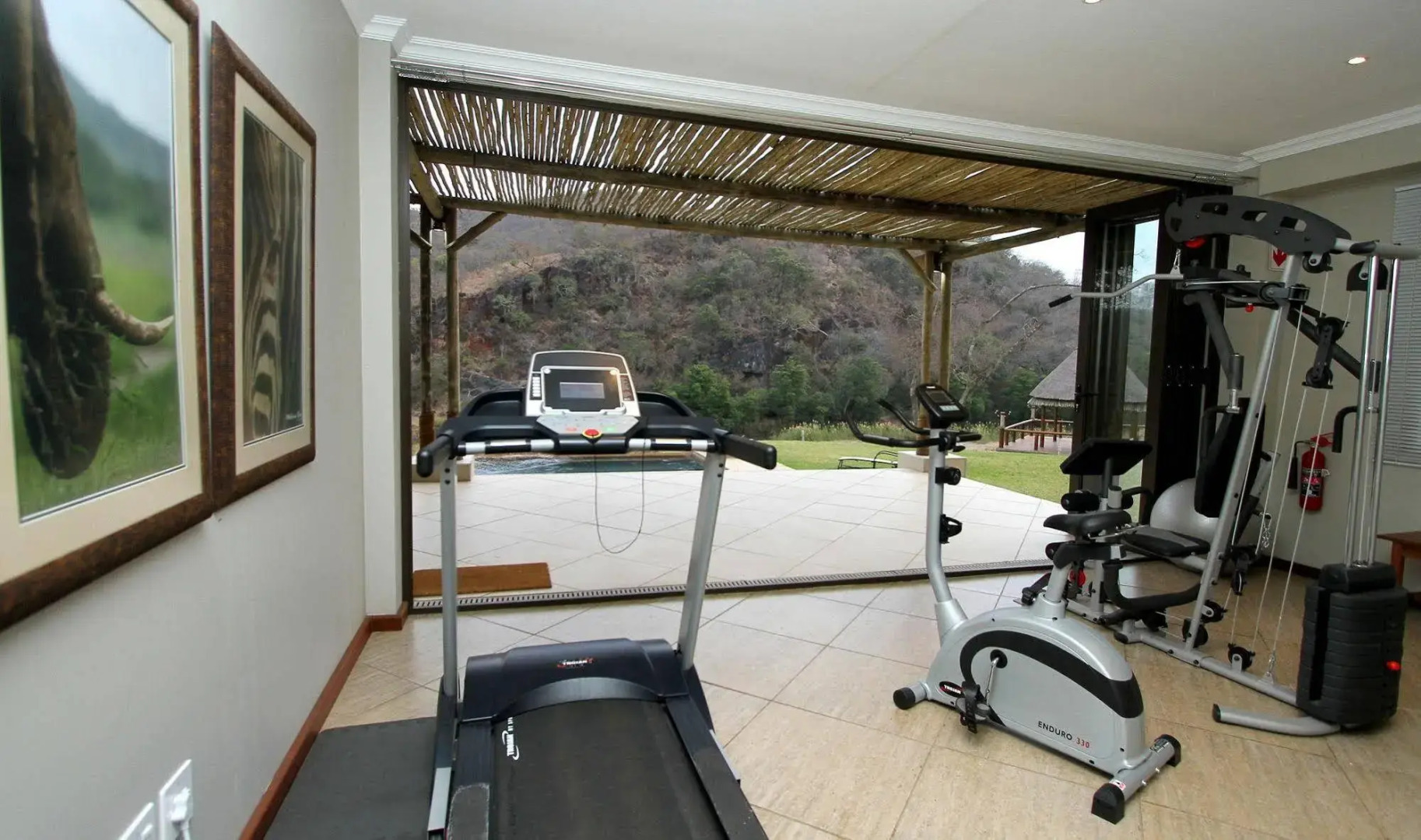 Amakhosi Safari Lodge and SPA