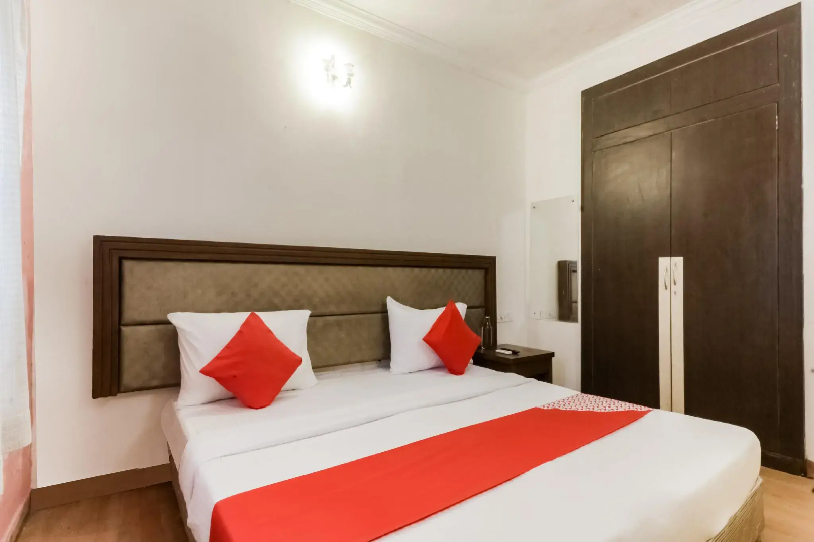 Capital O 49194 Hotel Sungreen