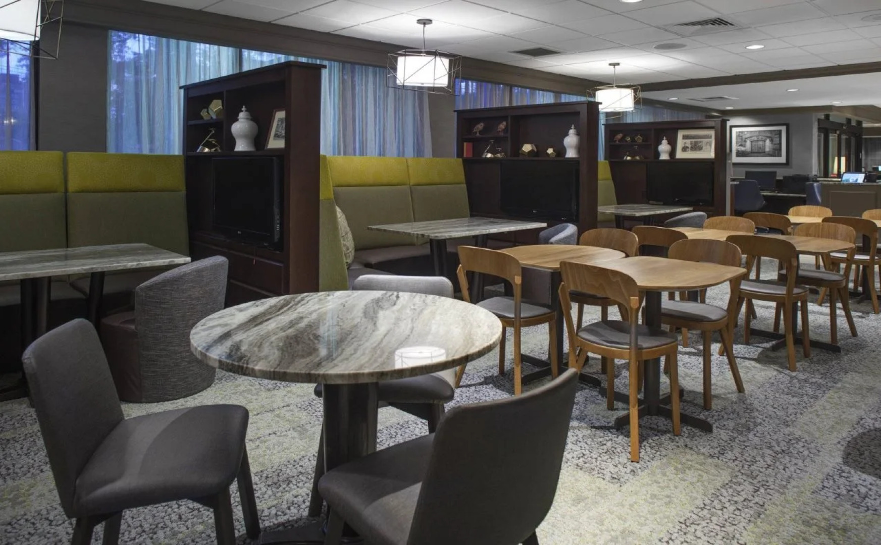 Courtyard New Haven at Yale