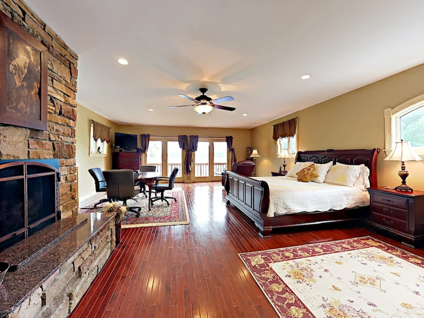 East Boothbay House with Bay Views by RedAwning