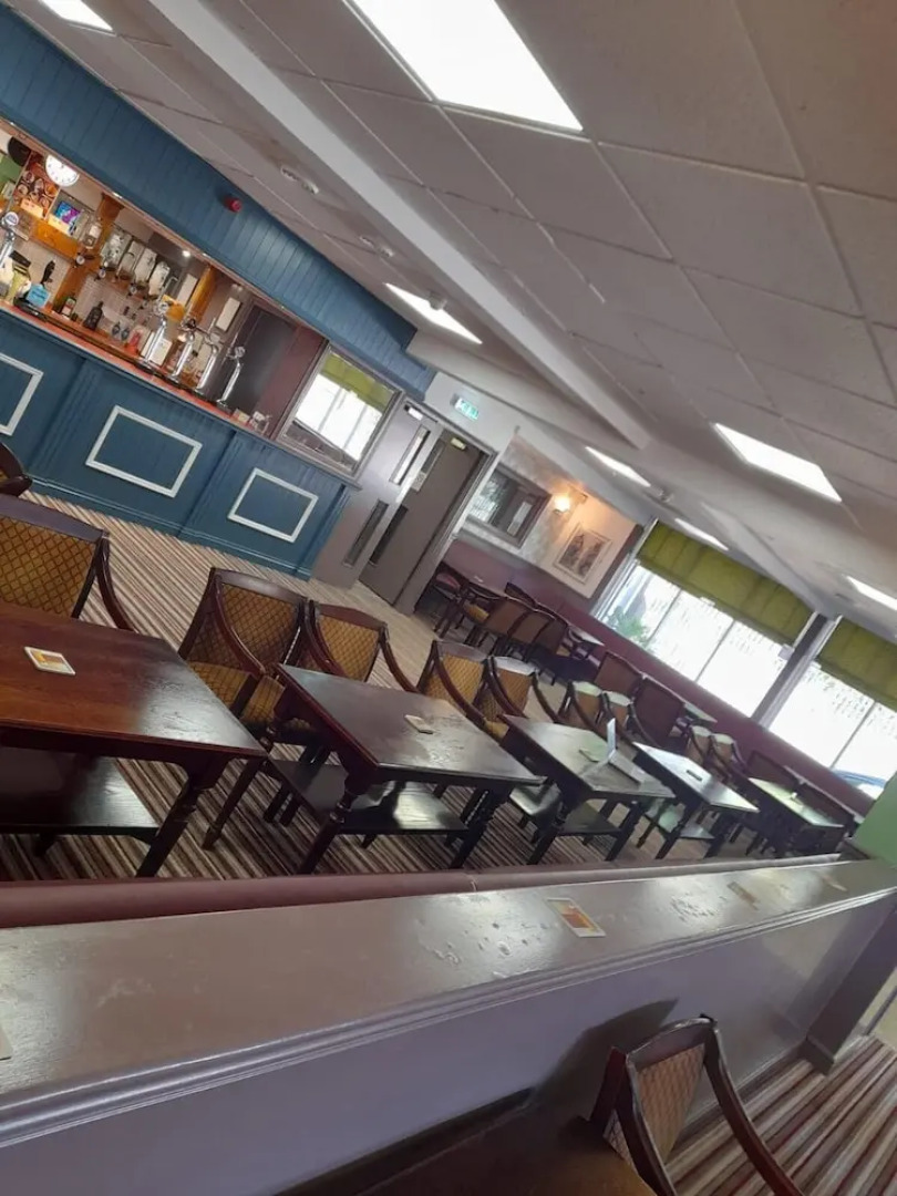 The Avenue Club and Lodge