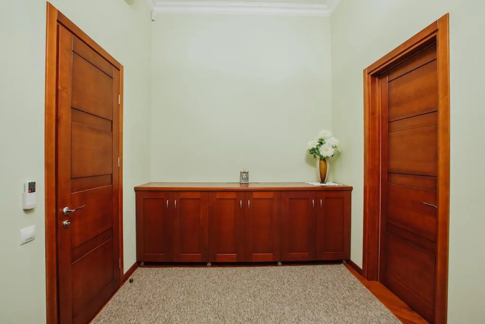 Gsm Apartment at Kiev Train Station