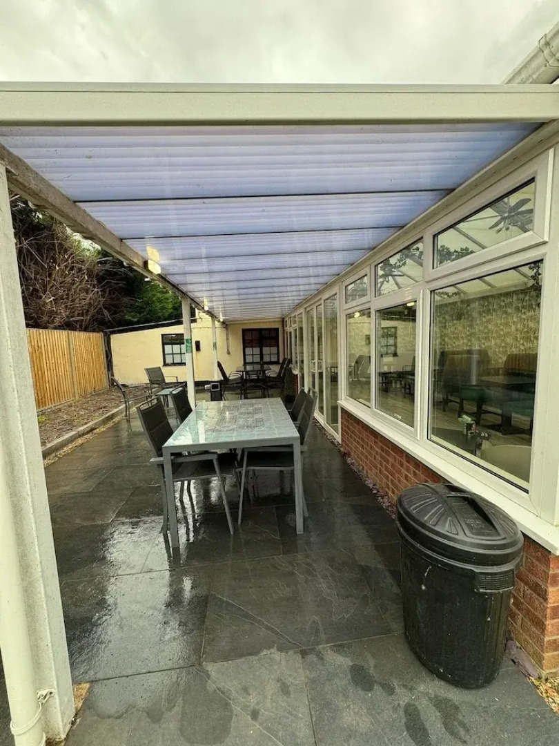 The Hare And Barrel Hotel