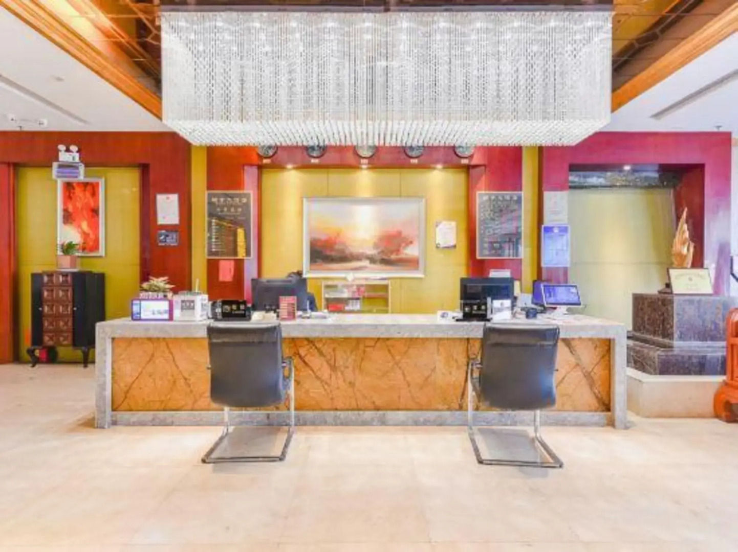 Xiangyu Hotel (Shangqiu Municipal Government High-speed Railway Station)