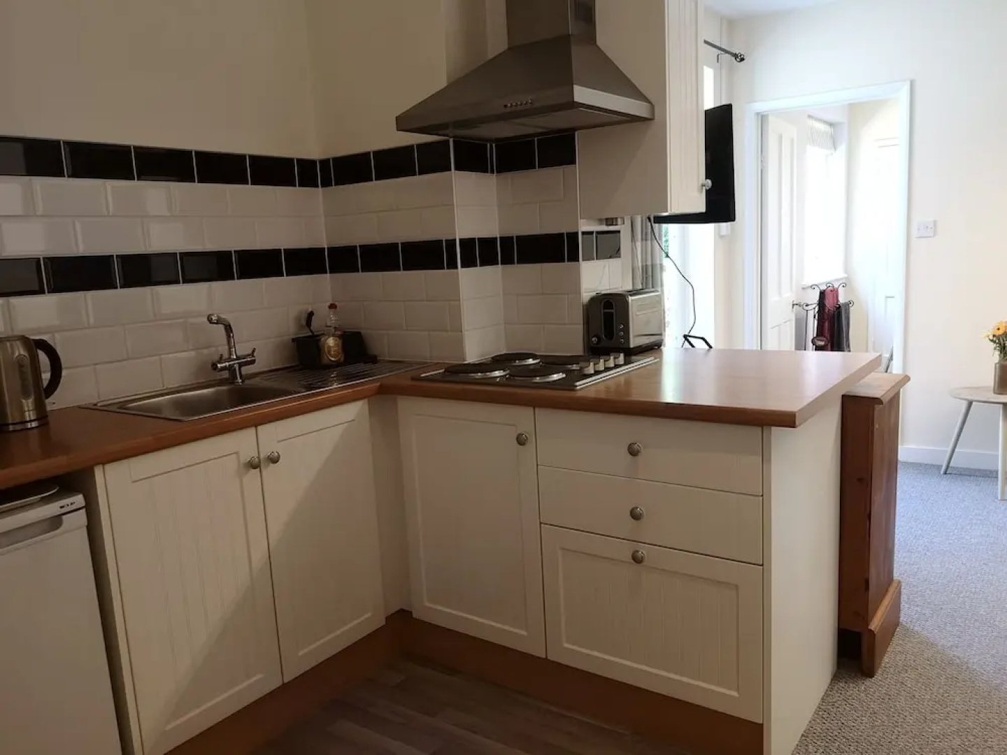 Charming 1-bedroom Apartment Near South Downs