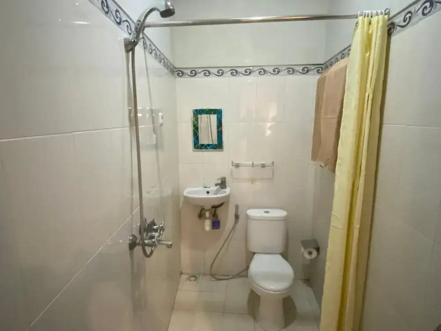 Suwardika Homestay and Dormitory - Hostel