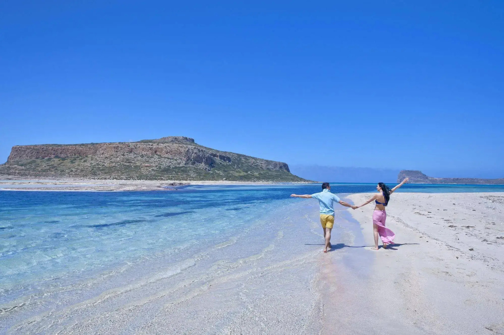 Mrs Chryssana Beach Hotel