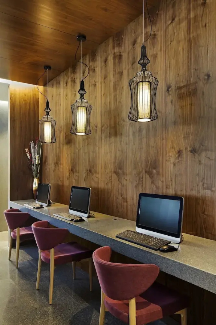 Plaza Premium Day Hotel