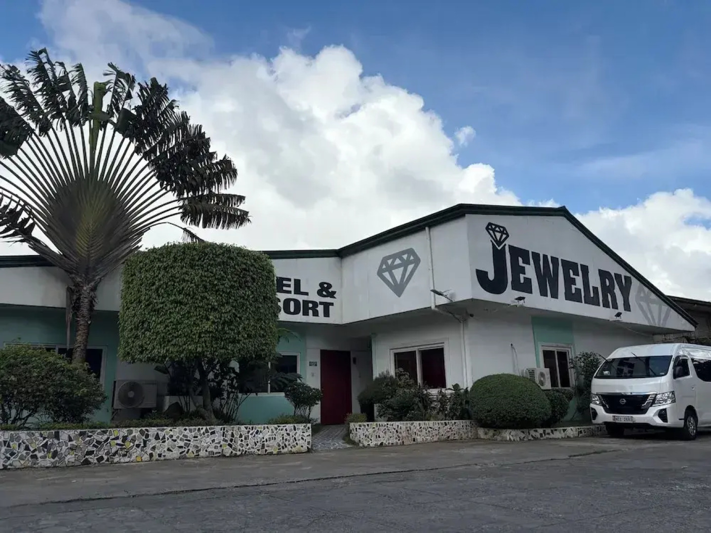 Jewelry Resort and Villas Tagaytay