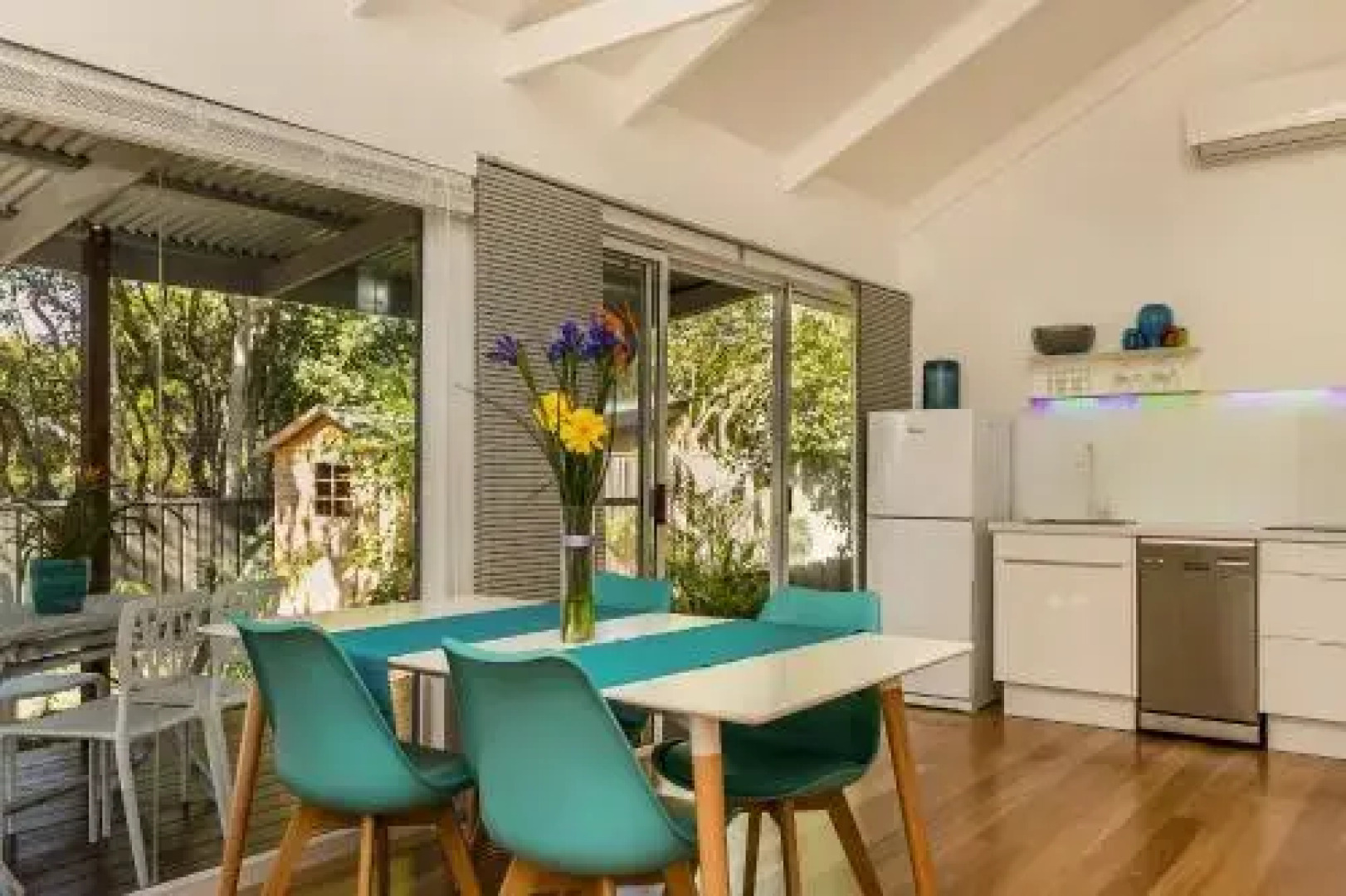 Kookaburra Beach Cottage On Tallow