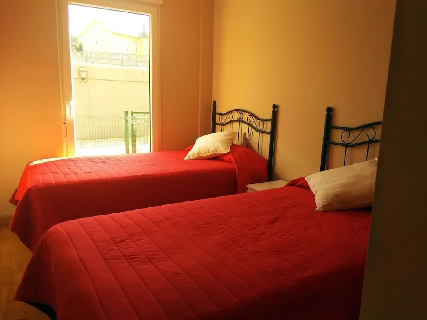 Apartamentos Playa Catedrales 3000