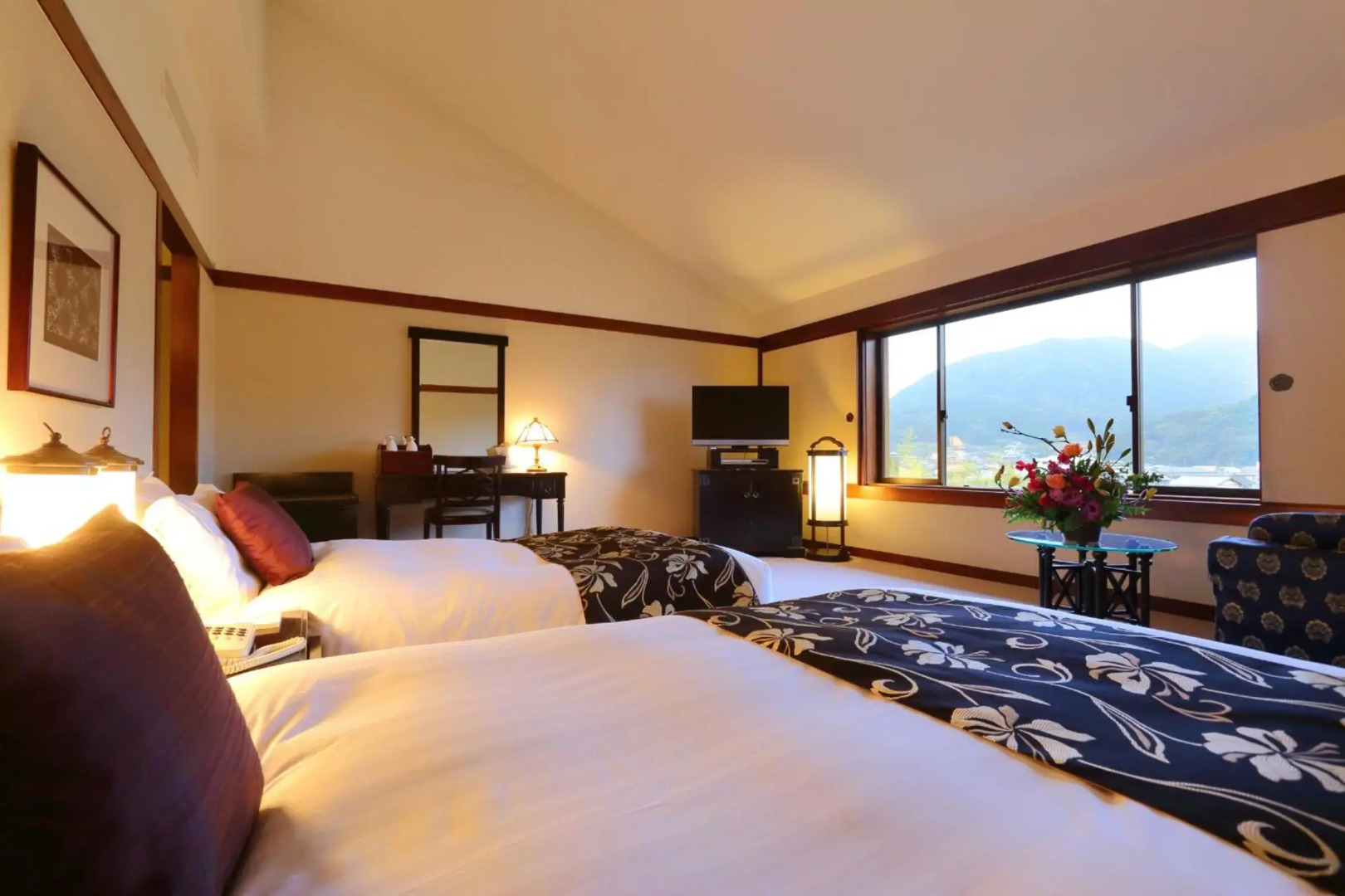 The Hamilton Ureshino