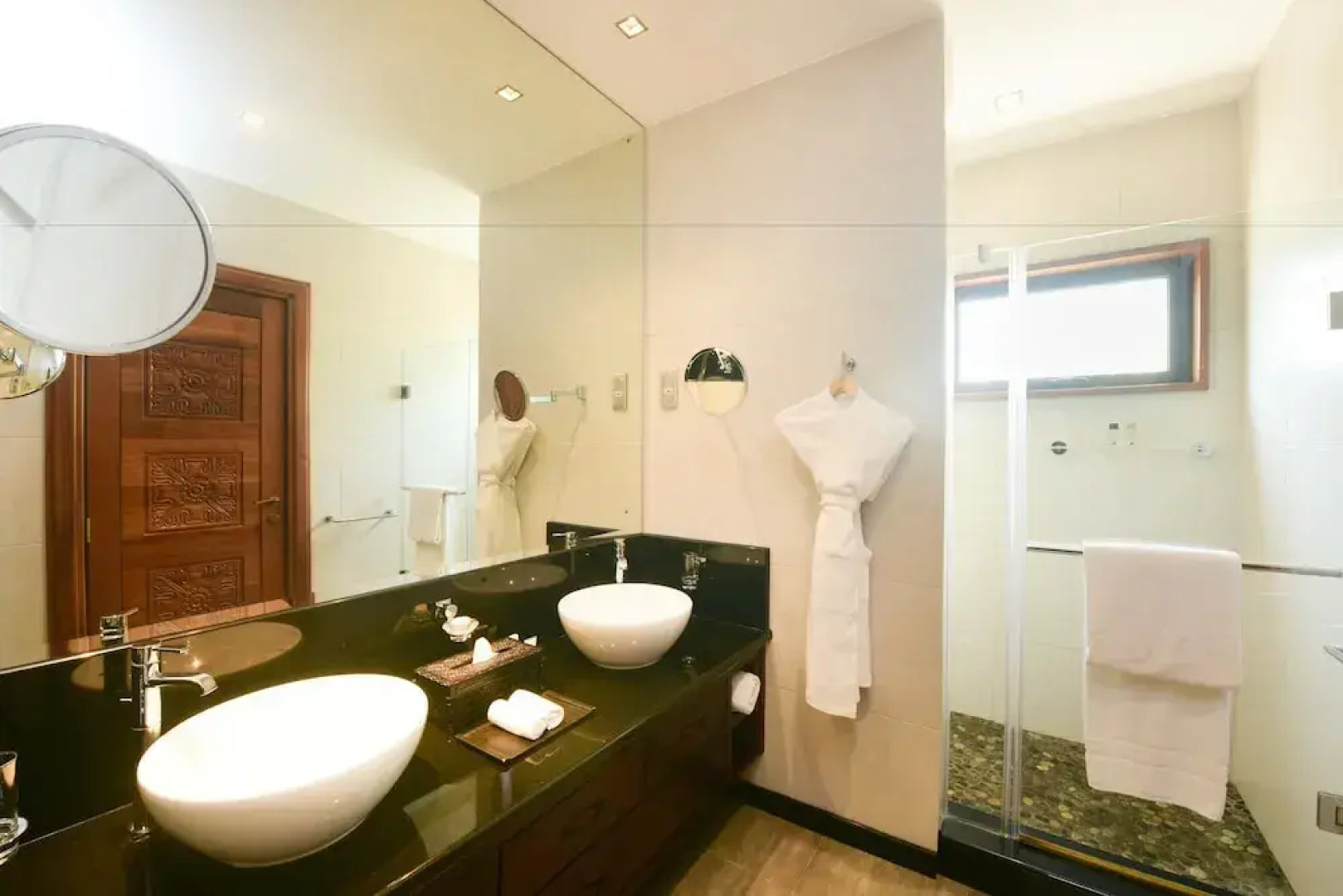 Sankhara Beachfront Villas