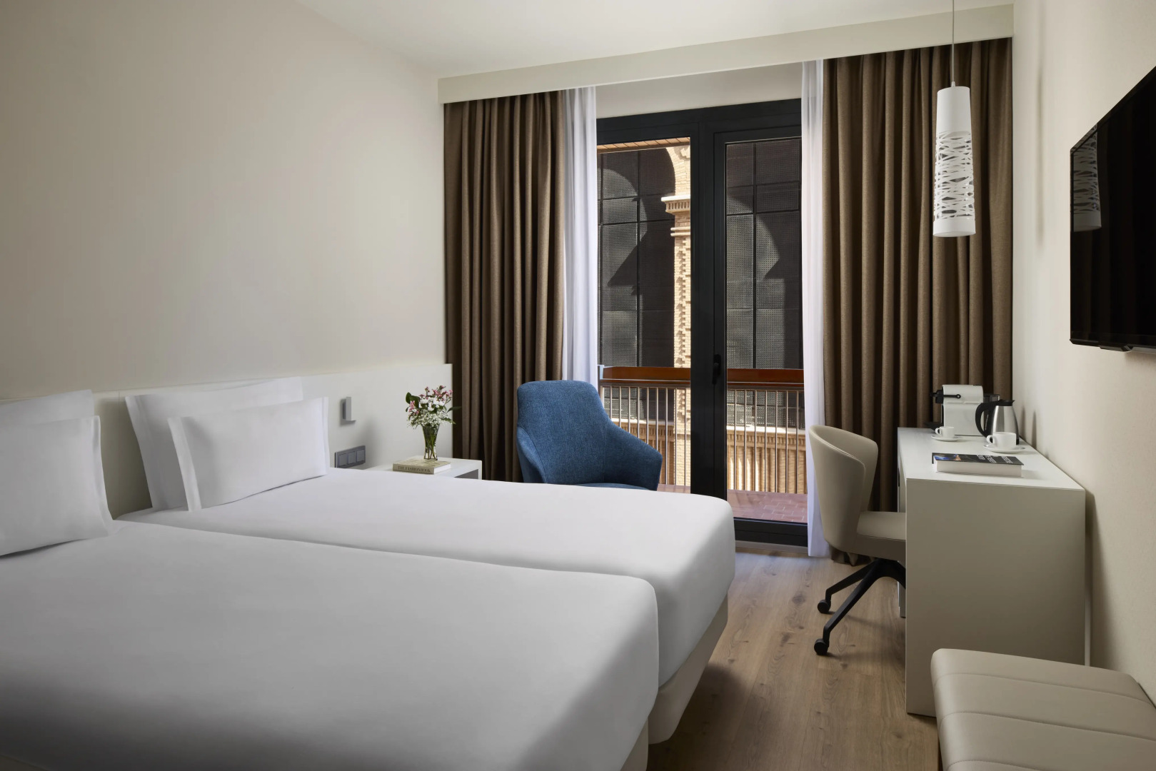 NH Castellón Mindoro Hotel