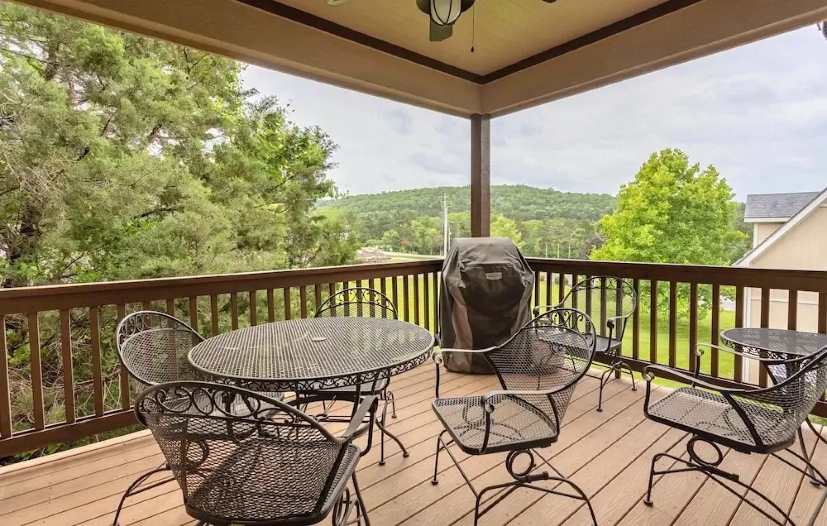 Classy Canyon Retreat - 5 Br Home