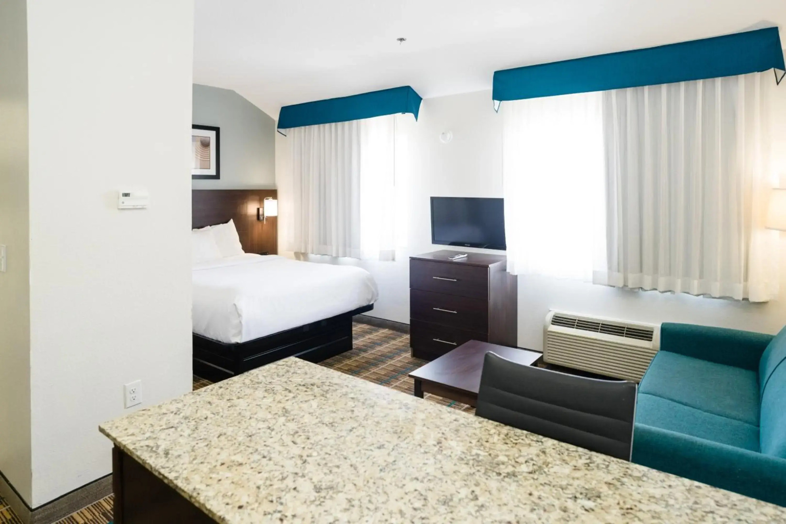 Mainstay Suites Knoxville Airport