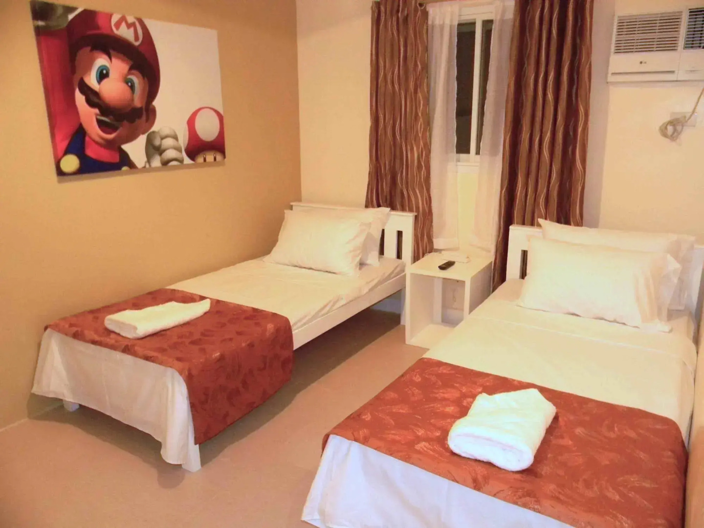 TR3ATS Guest House Bohol - Hostel