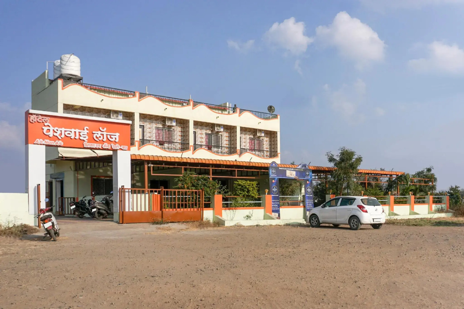 OYO 70135 Hotel Peshwai Lodge