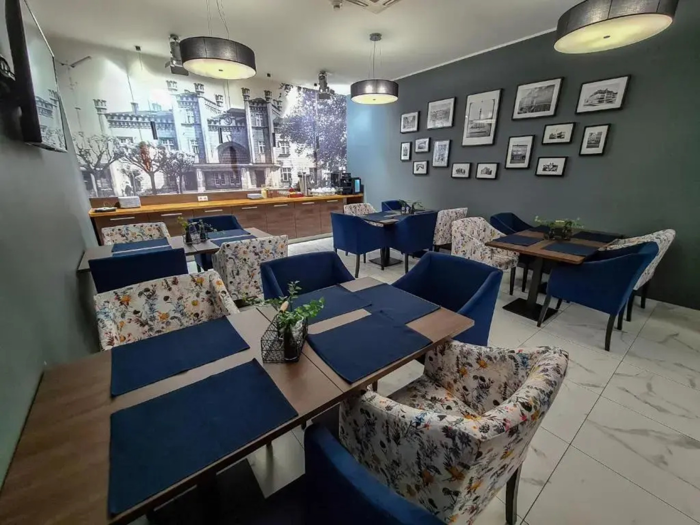 No1 Bed & Breakfast Lounge