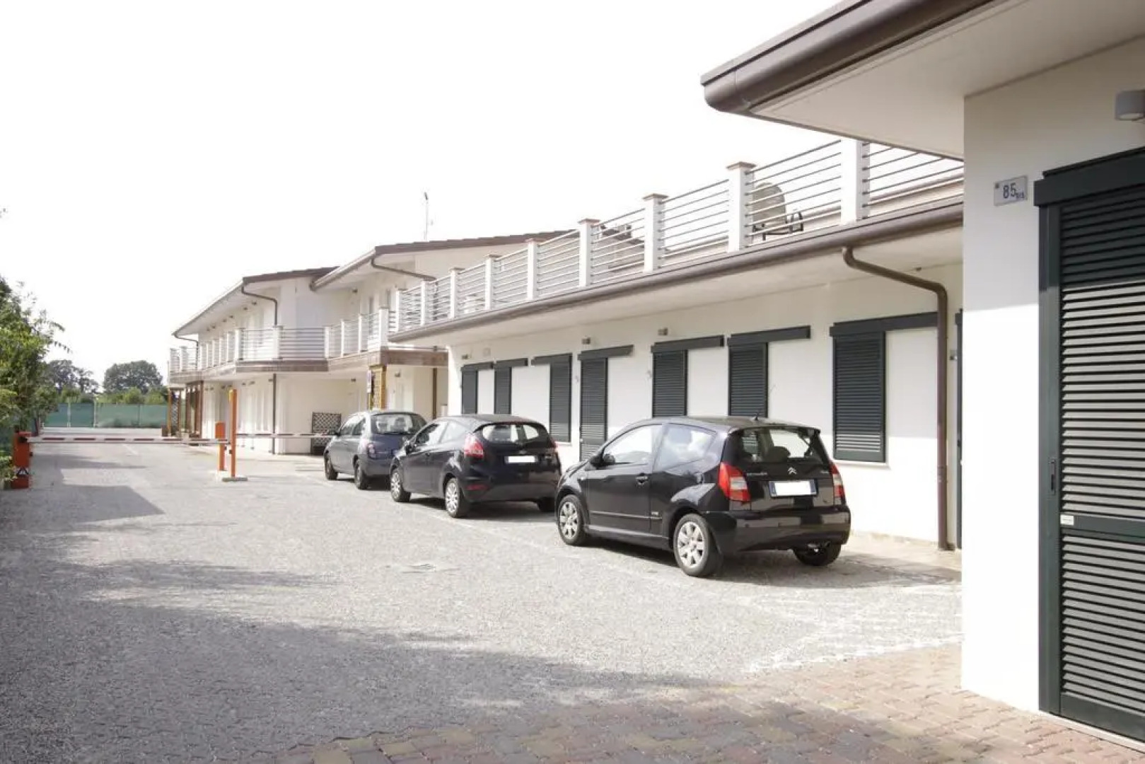 Hotel Paradise Airport