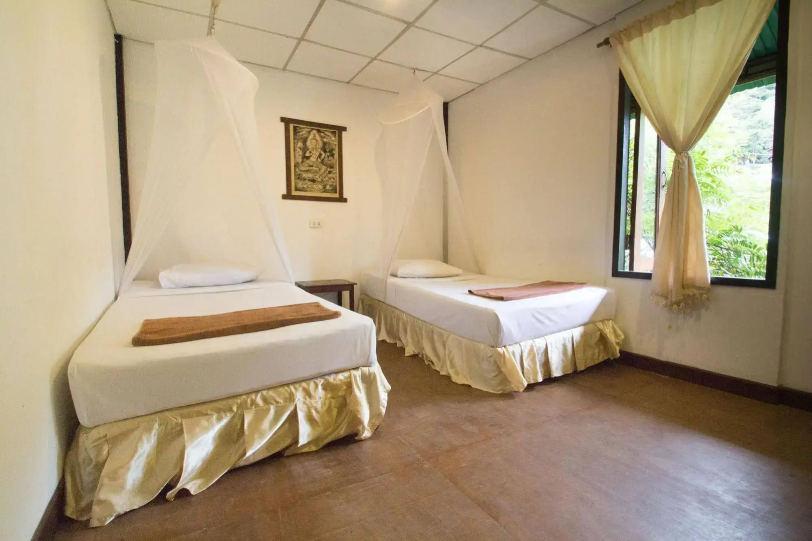 Tropical Garden Bungalow