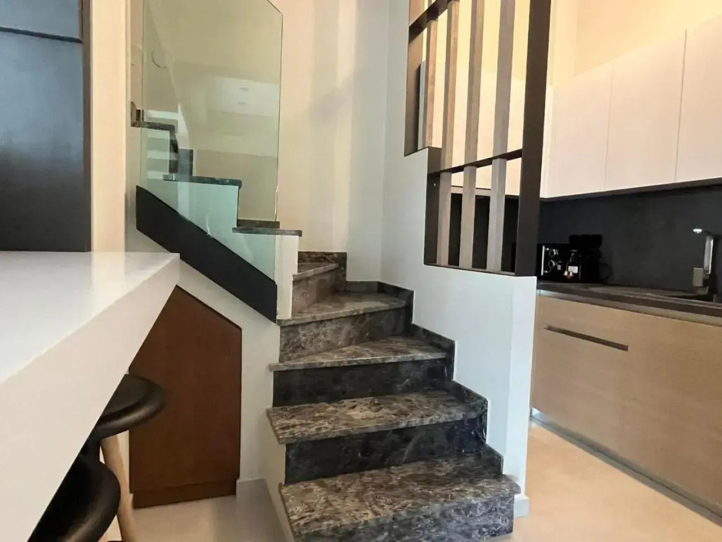 Artline Luxury Suites