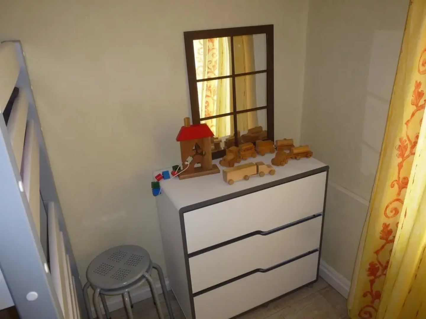 Property With 2 Bedrooms in Rougemont