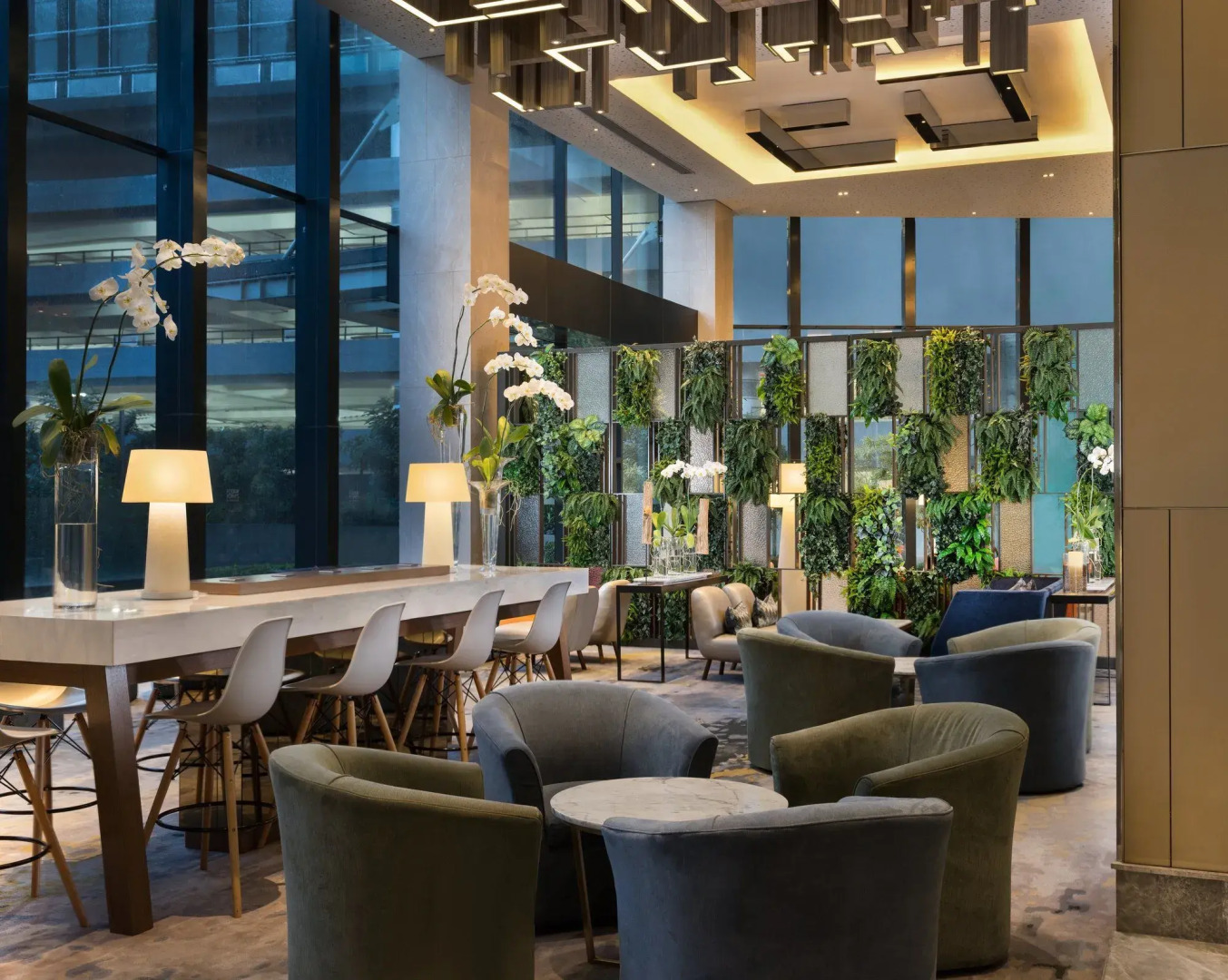 Four Points by Sheraton Surabaya, Tunjungan Plaza