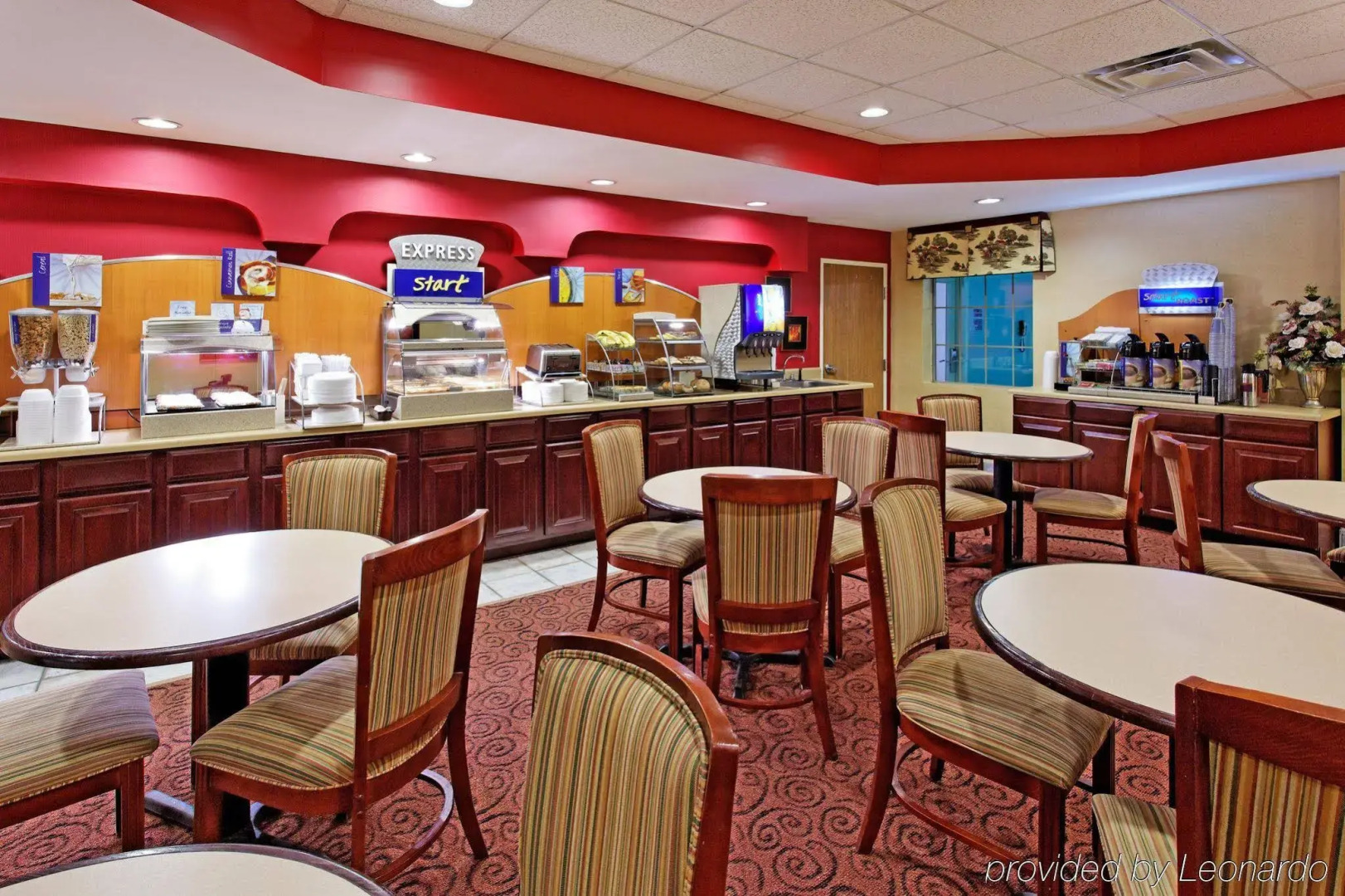 Holiday Inn Express & Suites Crossville by IHG