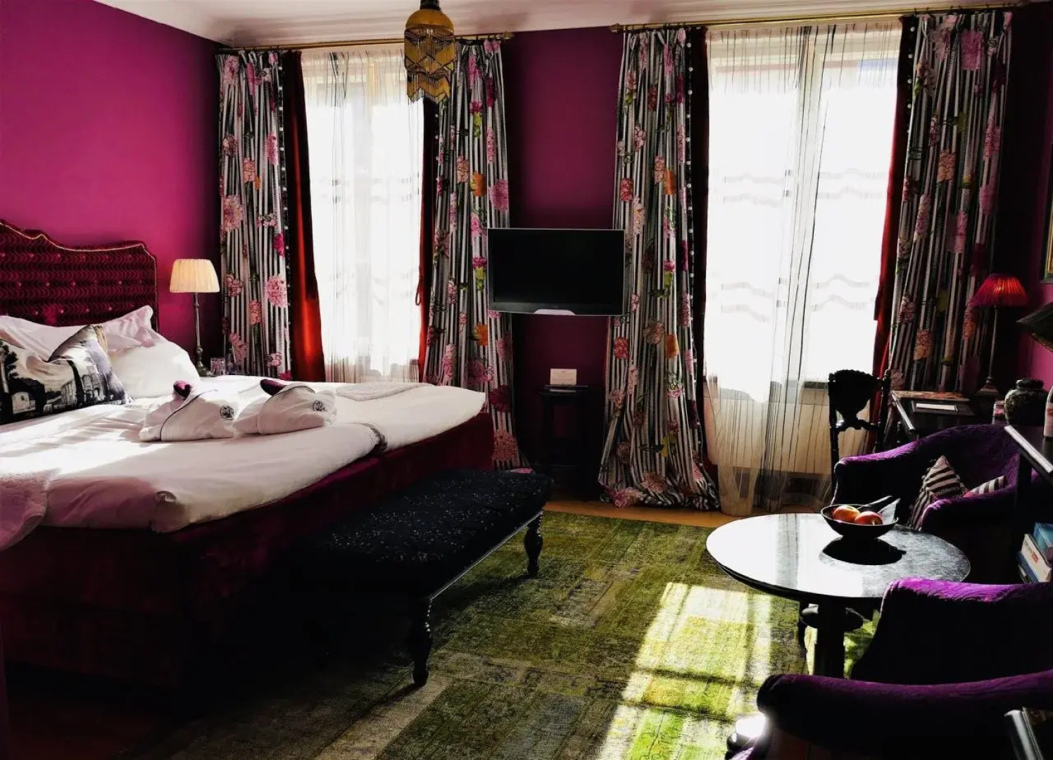 Dorsia Hotel & Restaurant