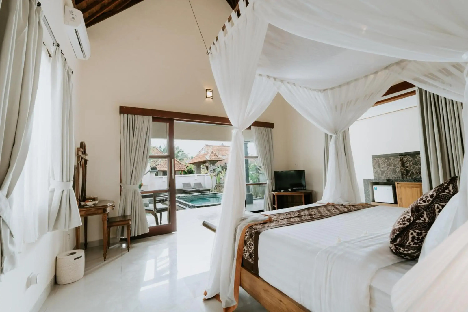 Gracia Bali Villas & Apartment