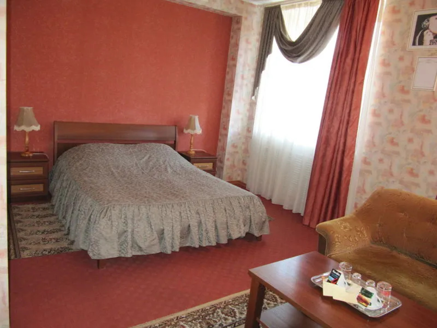 Отель Медлен